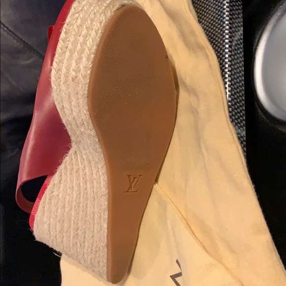 Louis Vuitton sling back wedges - Picture 9 of 10
